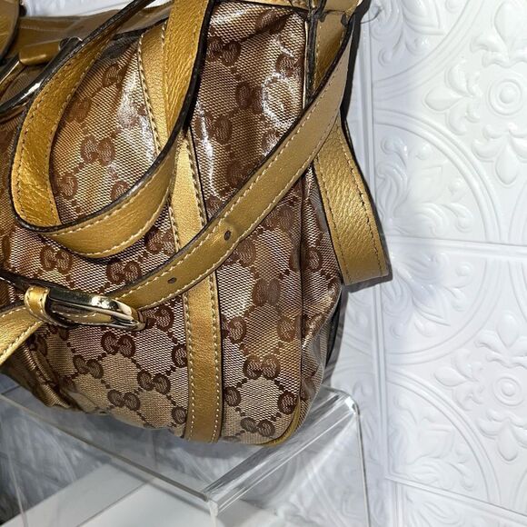 Authentic Gucci D Ring Handbag - Picture 3 of 10